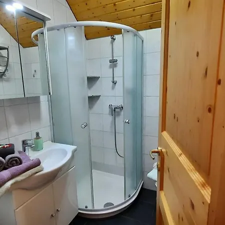 Haus Alexandra Apartma *