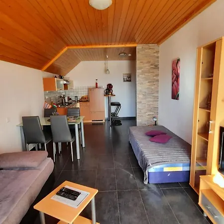 Haus Alexandra *